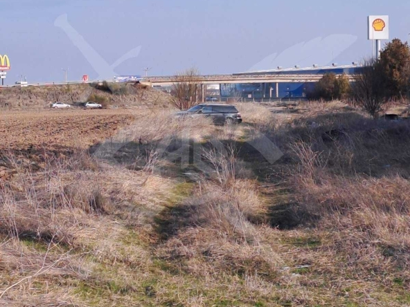 Парцел в с. Радиново, Област Пловдив - 66701 кв.м за 2 €/кв.м - Снимка #1