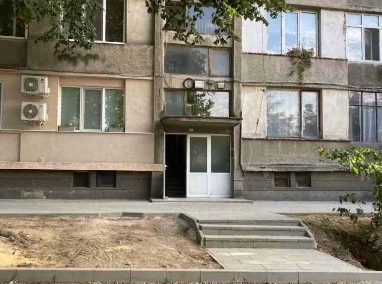 Двустаен апартамент в Свищов - 68 кв.м за 514 €/кв.м - Снимка #1