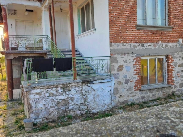 Къща в с. Дълбок извор, Област Пловдив - 140 кв.м за 308 €/кв.м - Снимка #1