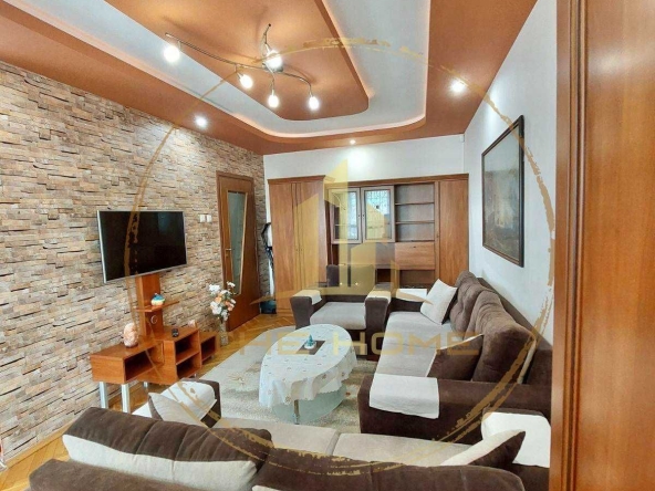 Дава се под наем Четиристаен апартамент в Варна, Трошево - 103 кв.м за 700 € - Снимка #1