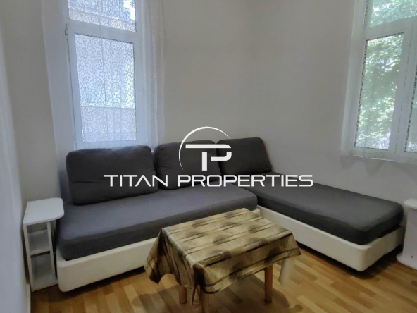 Дава се под наем Двустаен апартамент в Пловдив, Център - 50 кв.м за 325 € - Снимка #1