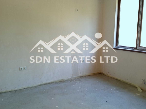 Тристаен апартамент в Казанлък - 110 кв.м за 1206 €/кв.м - Снимка #1