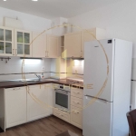 Дава се под наем Тристаен апартамент в Варна, Червен площад - 85 кв.м за 650 € - Снимка #1