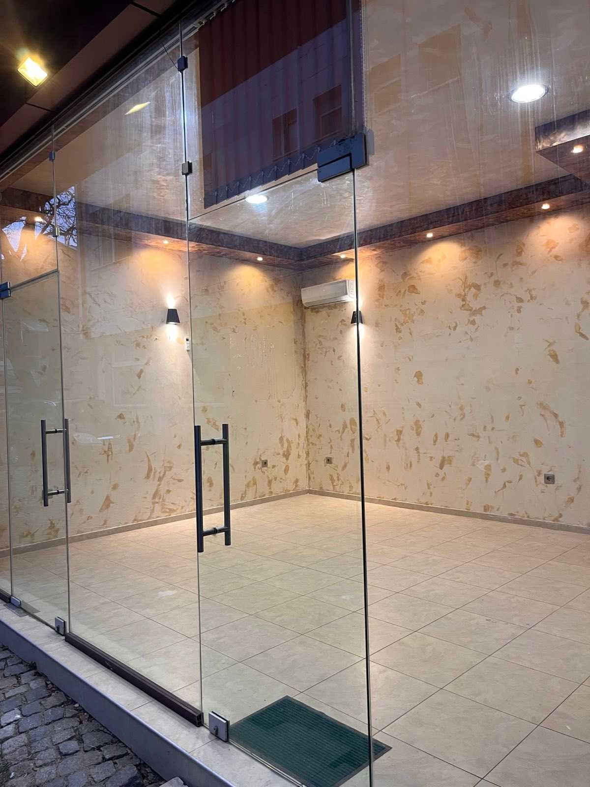 Дава се под наем Магазин в Ботевград - 29 кв.м за 193.8 € - Снимка #1