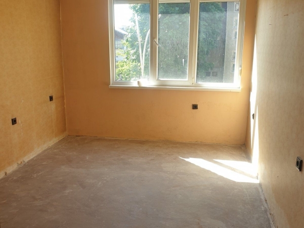 Двустаен апартамент в Горна Оряховица - 68 кв.м за 1200 €/кв.м - Снимка #1