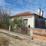 Къща в с. Маломир, Област Ямбол - 100 кв.м за 169 €/кв.м - Снимка #1