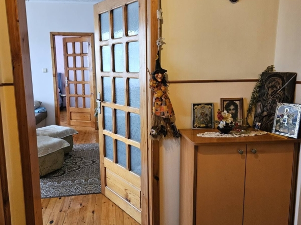 Тристаен апартамент в Пазарджик, Моста на Лютата - 89 кв.м за 1911 €/кв.м - Снимка #1