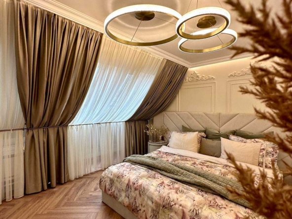 Мезонет в Благоевград, Широк център - 204 кв.м за 1956 €/кв.м - Снимка #1