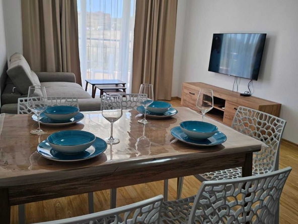 Дава се под наем Двустаен апартамент в Созопол - 60 кв.м за 102 € - Снимка #1