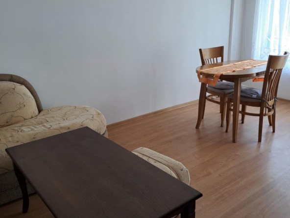 Дава се под наем Двустаен апартамент в Варна, Трошево - 42 кв.м за 331.5 € - Снимка #1