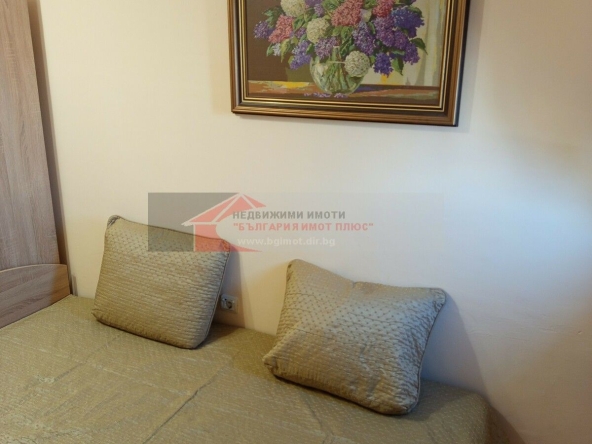 Дава се под наем Едностаен апартамент в София, Център - 12 кв.м за 153 € - Снимка #1