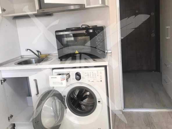 Дава се под наем Едностаен апартамент в Варна, Левски - 20 кв.м за 265 € - Снимка #1