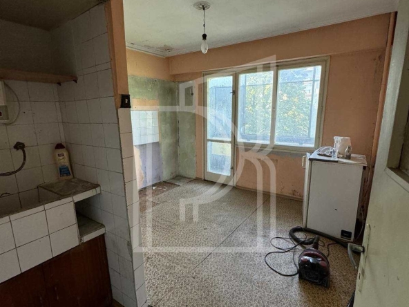 Тристаен апартамент в Димитровград - 80 кв.м за 606 €/кв.м - Снимка #1