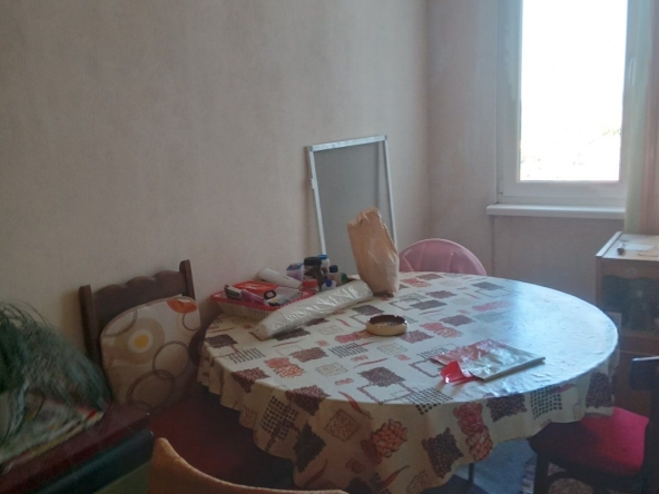 Тристаен апартамент в Омуртаг - 75 кв.м за 612 €/кв.м - Снимка #1