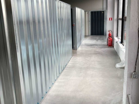 Дава се под наем Склад в София, Център - 2 кв.м за 33.66 € - Снимка #1