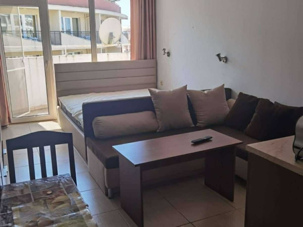 Дава се под наем Едностаен апартамент в к.к. Слънчев бряг - 56 кв.м за 255 € - Снимка #1