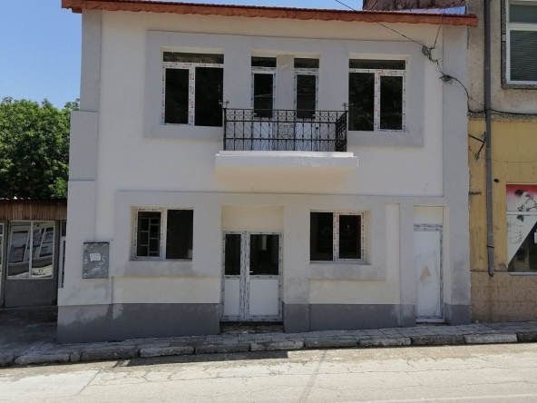 Къща в Никопол - 224 кв.м за 201 €/кв.м - Снимка #1