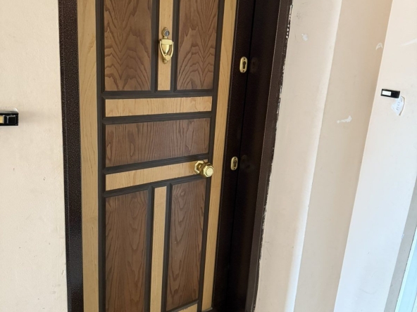 Тристаен апартамент в Силистра, Изток - 70 кв.м за 1057 €/кв.м - Снимка #1