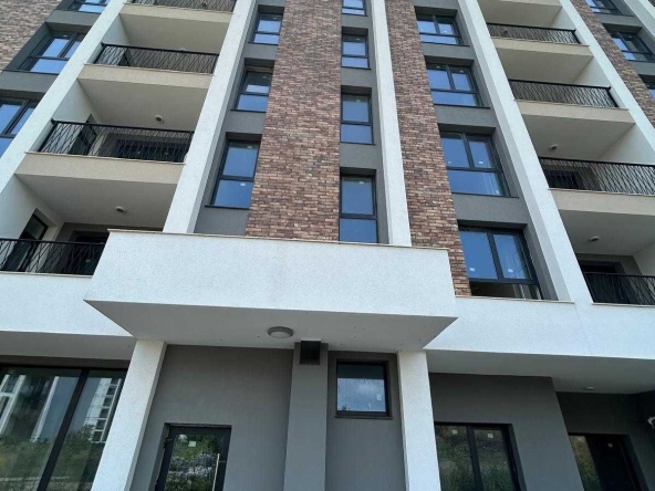 Двустаен апартамент в Бургас, Зорница - 67 кв.м за 1792 €/кв.м - Снимка #1