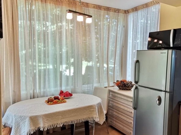 Дава се под наем Двустаен апартамент в Приморско - 56 кв.м за 66.3 € - Снимка #1