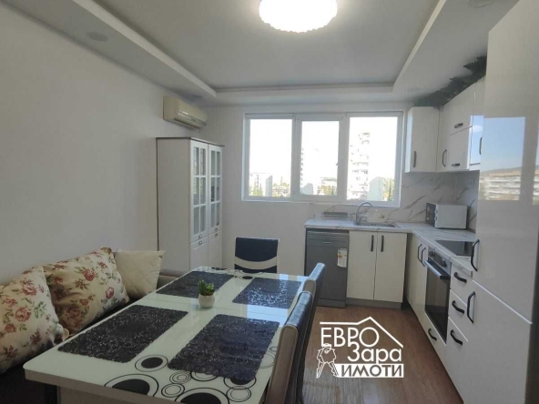 Дава се под наем Тристаен апартамент в Стара Загора, Център - 60 кв.м за 408 € - Снимка #1