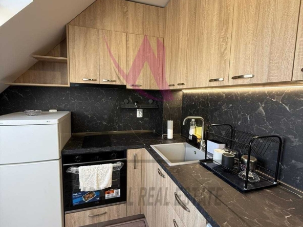 Дава се под наем Тристаен апартамент в Варна, Център - 70 кв.м за 550 € - Снимка #1