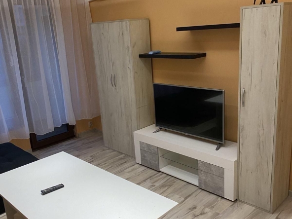 Дава се под наем Двустаен апартамент в София, Люлин 6 - 45 кв.м за 410 € - Снимка #1