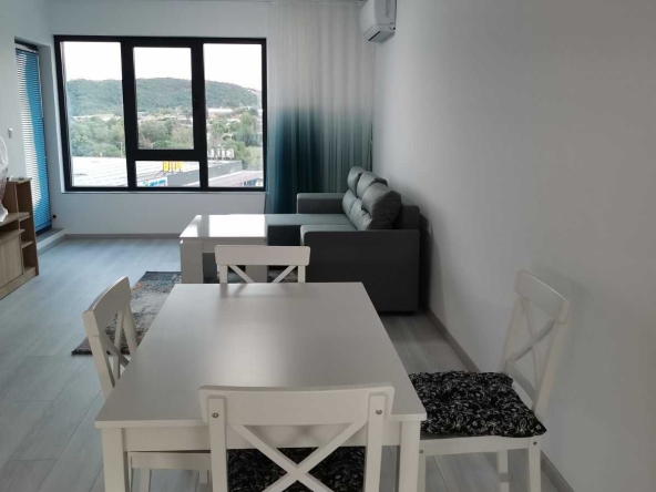 Дава се под наем Двустаен апартамент в Панагюрище - 70 кв.м за 357 € - Снимка #1