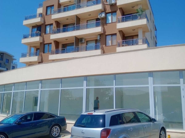 Дава се под наем Магазин в Варна, Левски - 211000 кв.м за 275000 € - Снимка #1