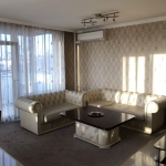 Дава се под наем Двустаен апартамент в Пловдив, Кършияка - 85 кв.м за 400 € - Снимка #1