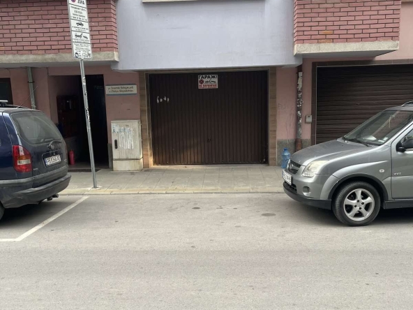 Дава се под наем Гараж / Паркомясто в Пловдив, Старият град - 25 кв.м за 112.2 € - Снимка #1