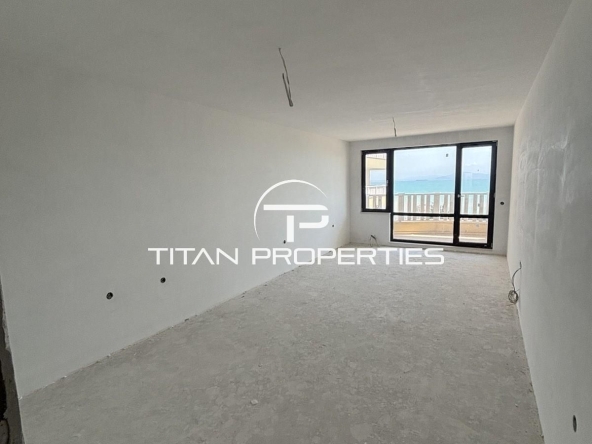 Тристаен апартамент в Бургас, Сарафово - 104 кв.м за 2000 €/кв.м - Снимка #1