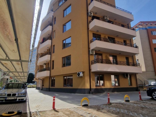 Дава се под наем Двустаен апартамент в София, Дианабад - 66 кв.м за 740 € - Снимка #1