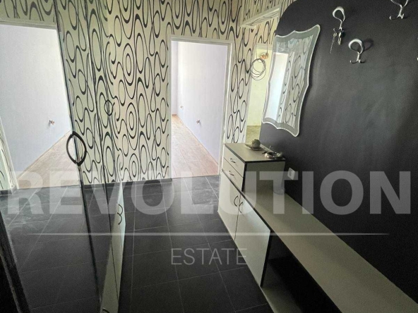 Четиристаен апартамент в Варна, Център - 110 кв.м за 1137 €/кв.м - Снимка #1