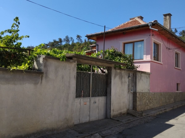 Къща в Мъглиж - 150 кв.м за 510 €/кв.м - Снимка #1