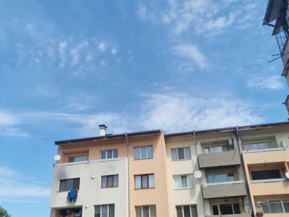 Двустаен апартамент в Правец - 70 кв.м за 1312 €/кв.м - Снимка #1