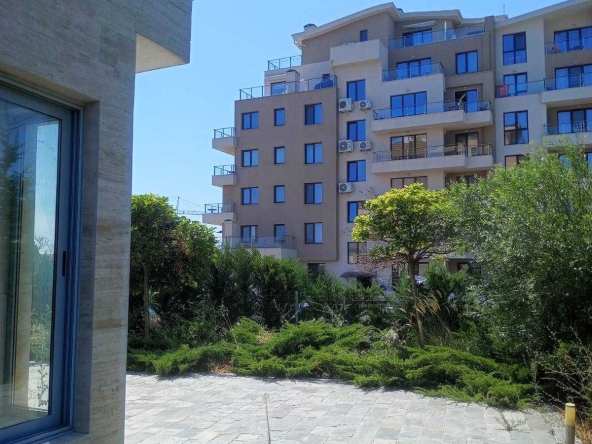 Магазин в Варна, Левски - 314 кв.м за 157 €/кв.м - Снимка #1