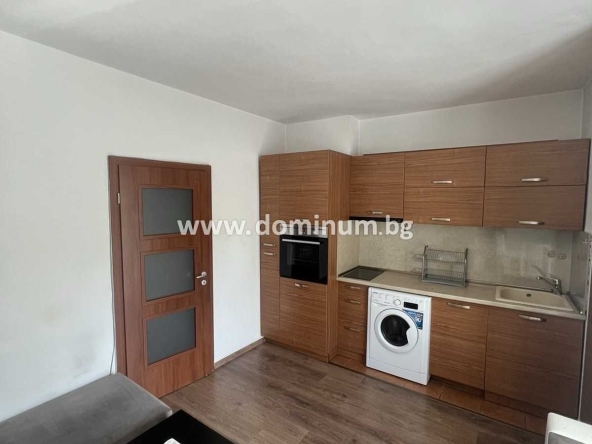 Двустаен апартамент в София, Оборище - 75 кв.м за 3947 €/кв.м - Снимка #1