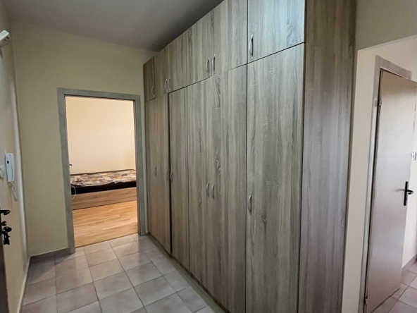 Дава се под наем Двустаен апартамент в София, Дружба 2 - 55 кв.м за 408 € - Снимка #1