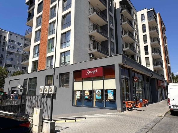 Гараж / Паркомясто в Бургас, Славейков - 15 кв.м за 1660 €/кв.м - Снимка #1