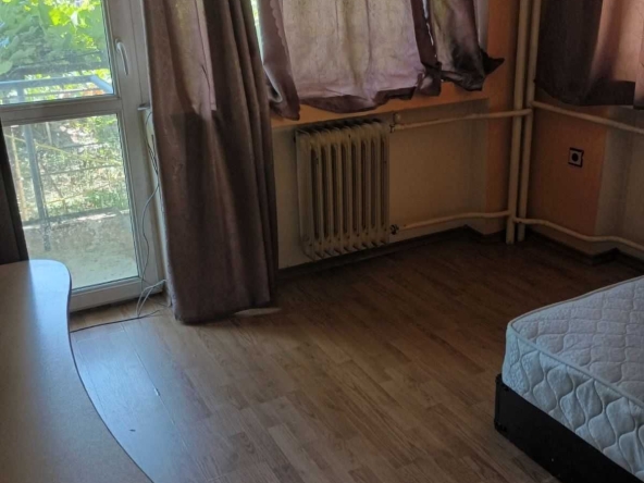 Дава се под наем Етаж от къща в Варна, Трошево - 25 кв.м за 178.5 € - Снимка #1