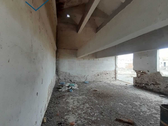 Склад в с. Друмево, Област Шумен - 2400 кв.м за 32 €/кв.м - Снимка #1