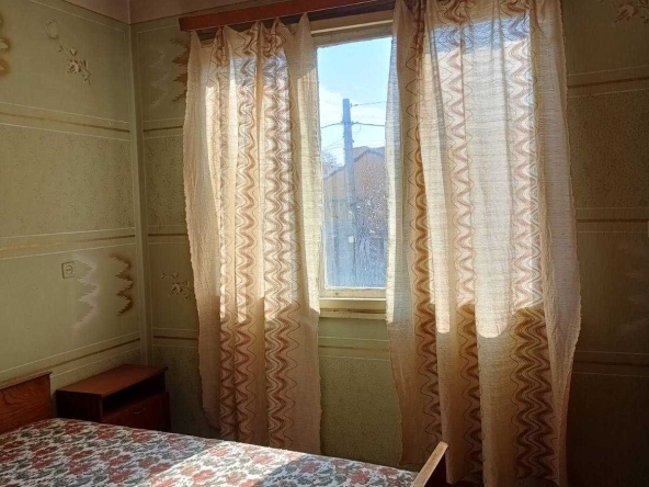 Дава се под наем Гараж / Паркомясто в Кюстендил, Промишлена зона - Север - 83 кв.м за 280.5 € - Снимка #1