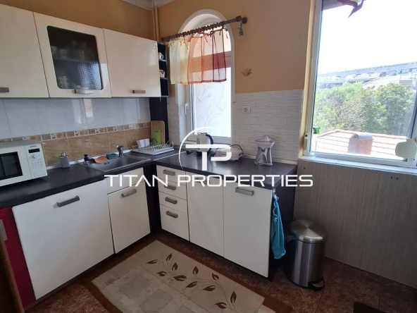 Тристаен апартамент в Пловдив, Кършияка - 106 кв.м за 2312 €/кв.м - Снимка #1