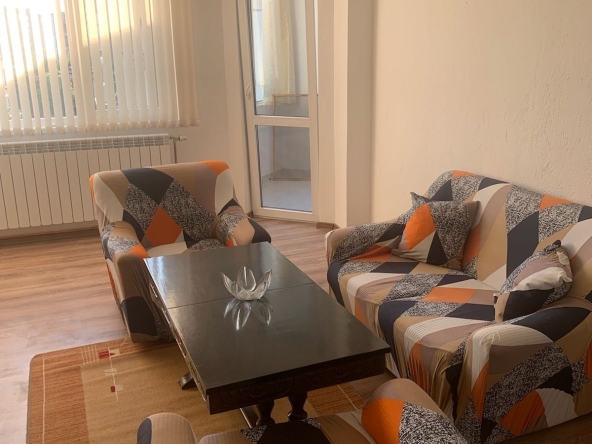 Дава се под наем Тристаен апартамент в Казанлък - 101 кв.м за 346.8 € - Снимка #1