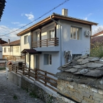 Къща в Ловеч, Вароша - 110 кв.м за 1546 €/кв.м - Снимка #1