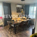 Дава се под наем Етаж от къща в Варна, Виница - 100 кв.м за 750 € - Снимка #1