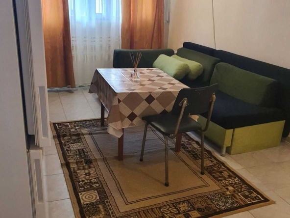 Дава се под наем Двустаен апартамент в Пловдив, Център - 45 кв.м за 255 € - Снимка #1