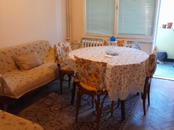 Дава се под наем Тристаен апартамент в Плевен, Широк център - 103 кв.м за 499.8 € - Снимка #1