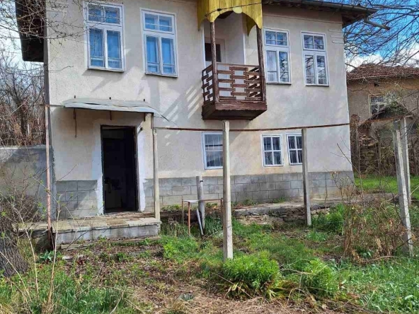 Къща в с. Катунец, Област Ловеч - 82 кв.м за 124 €/кв.м - Снимка #1